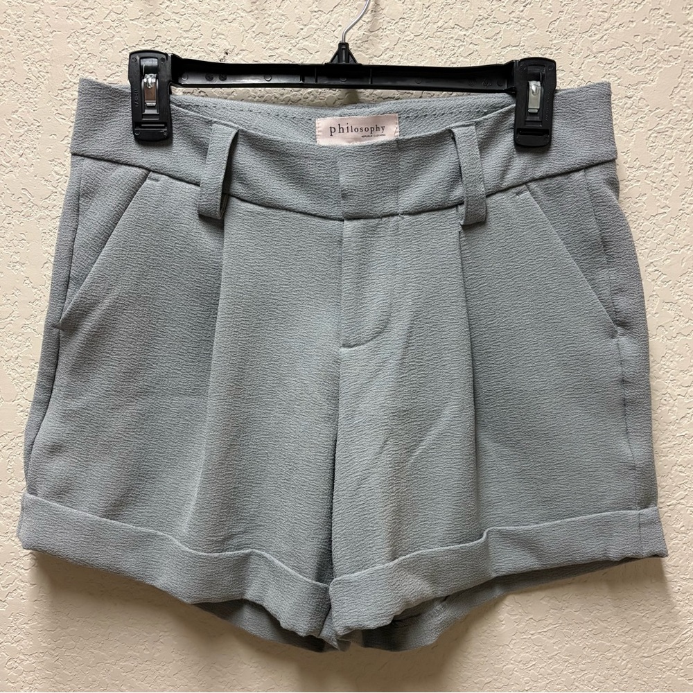Philosophy Women's  Gray Shorts Cuffed Sz 6